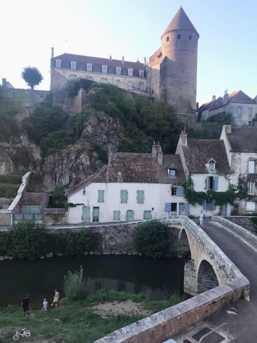 Grande Maison A Semur En Plein Coeur Historique Βίλα Εξωτερικό φωτογραφία