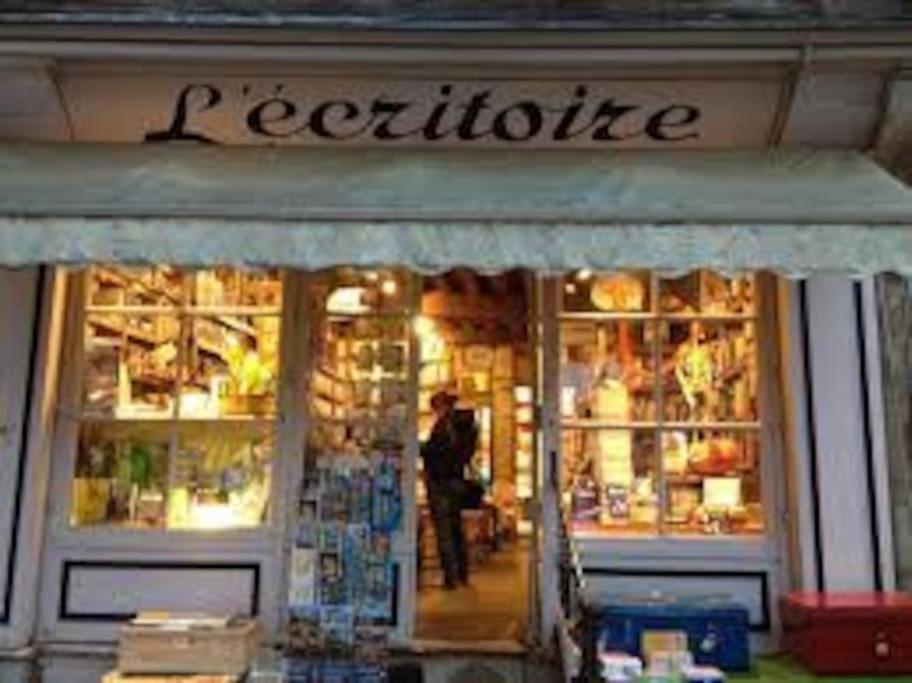Grande Maison A Semur En Plein Coeur Historique Βίλα Εξωτερικό φωτογραφία