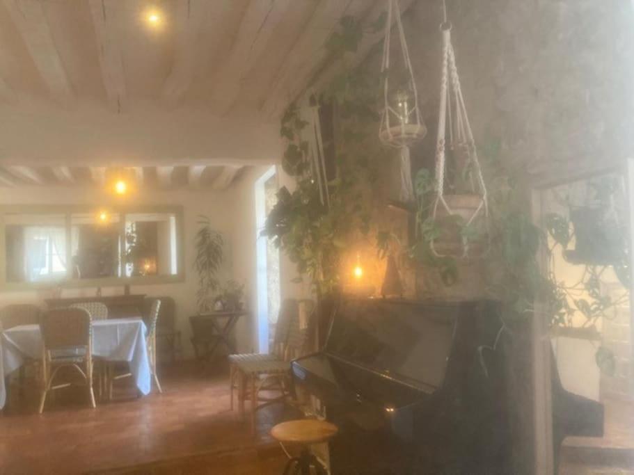 Grande Maison A Semur En Plein Coeur Historique Βίλα Εξωτερικό φωτογραφία